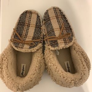 Dearfoam slippers and moccasins, Size 11/12, Tan, plaid.